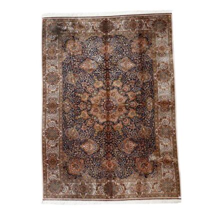 Floral Silk Carpet (7' x 10' Ft)