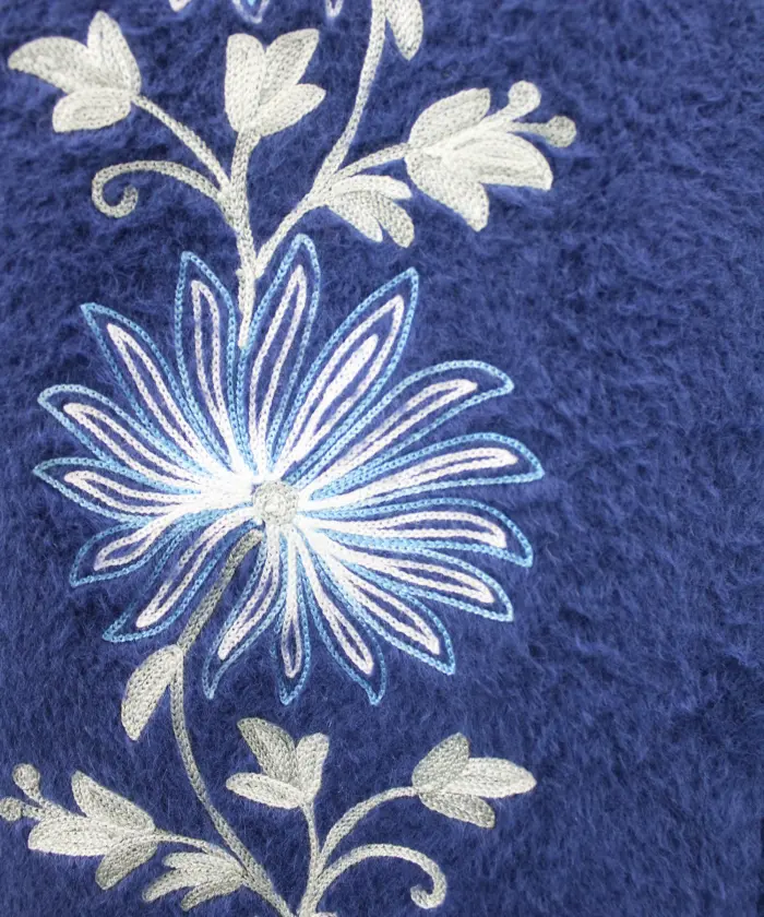 Coat Aari - Image 4
