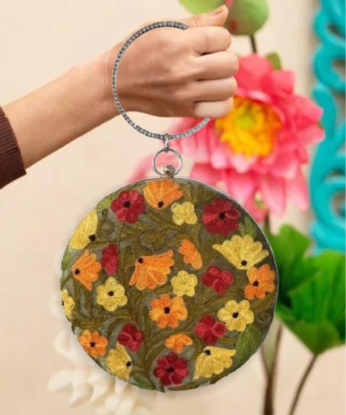 Velvet clutch - Image 1