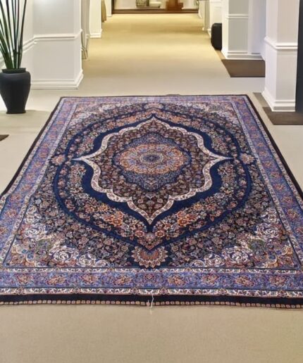 Oriental Silk Carpet (5' x 8' Ft.)