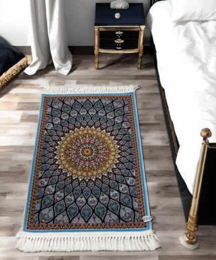 Oriental Woollen Carpet (2' x 3' Ft.)
