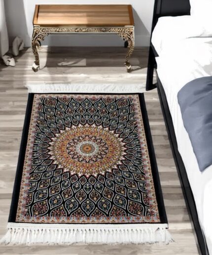 Oriental Woollen Carpet (2' x 3' Ft.)
