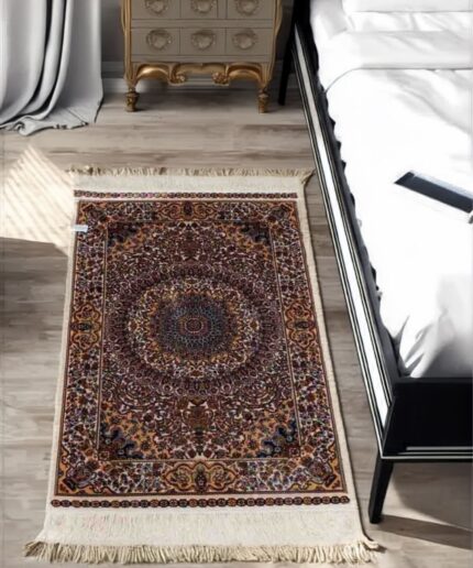 Oriental Silk Carpet (2' x 3' Ft.)