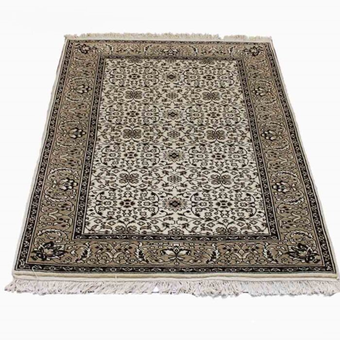 Oriental HM Woollen Carpet (4' x 6' Ft.) - Image 4