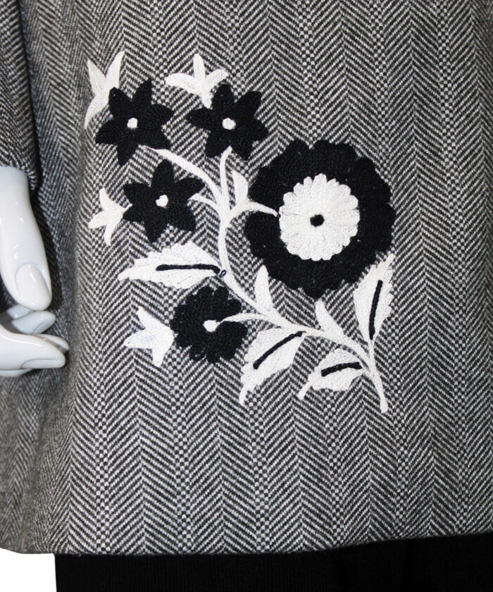 Coat Aari - Image 5