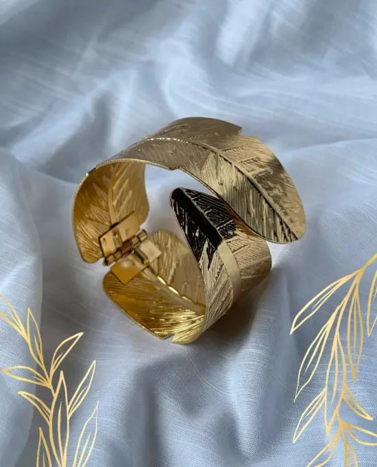 Bracelet Leaf Cuff Golden
