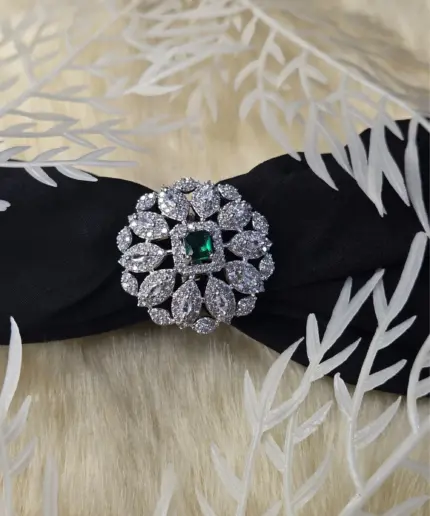 Ring Floral Emerald