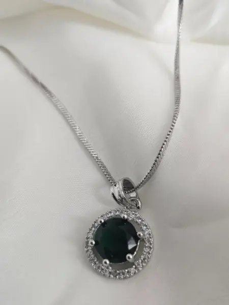 Pendant Emerald 3