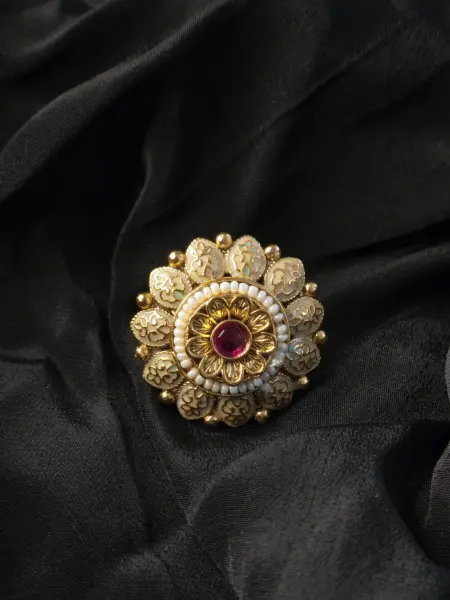 Ring Floral Meena
