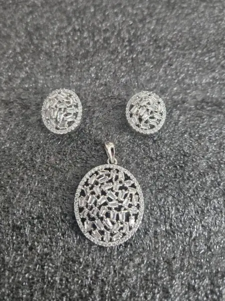 Pendant Set