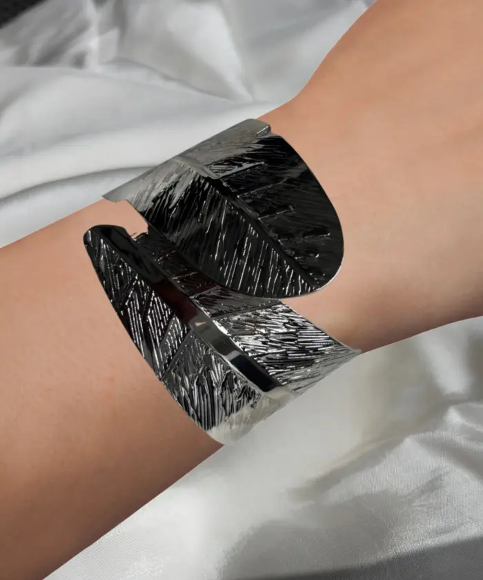 Bracelet Leaf Cuff - Image 5