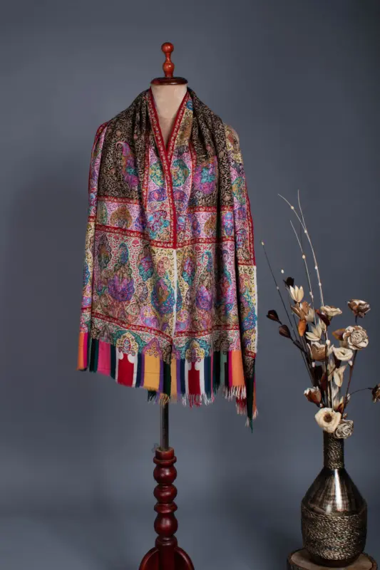 Kalamkari Shawl With Needle Work 3 1
