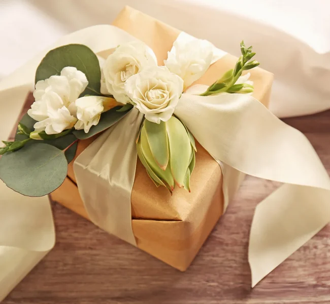 How-to-pick-the-perfect-wedding-gift